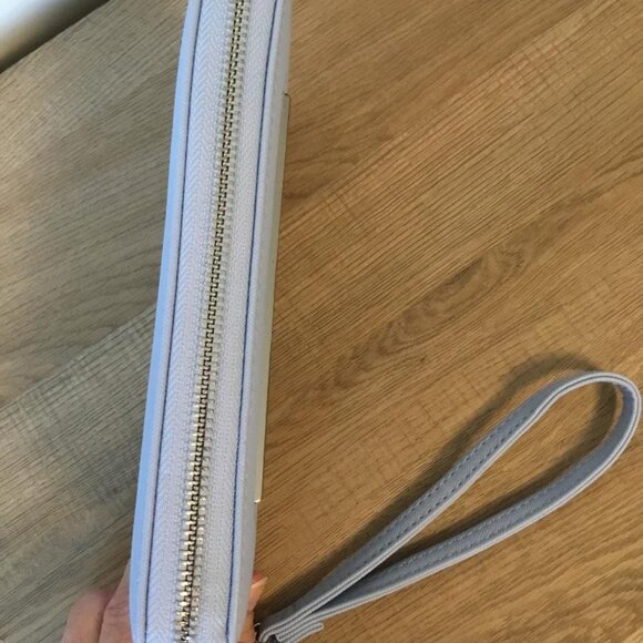 Steve Madden Baby Blue Wristlet Wallet Full Zip Around Closure NWT & Bag Charm - Picture 6 of 8